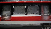 Penampakan salah satu gerbing LRT yang sudah dilakukan pengecatan.