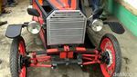 Mobil Antik dari Bahan Bekas