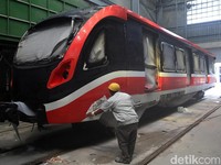 Lahan Depo Bermasalah, Kereta LRT Jabodebek Tiba di Jakarta Sabtu