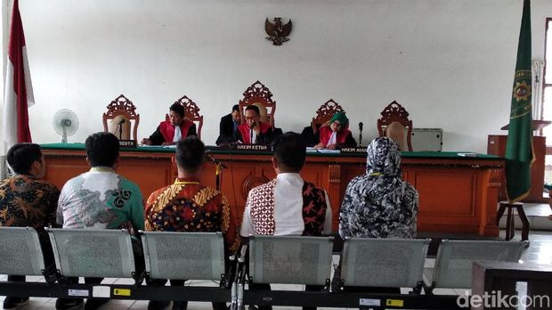 James Riady Disebut Bawa Rombongan Saat Temui Bupati Neneng