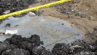 Sebidang lahan kosong di Kampung Kramat Blancong RT 01 RW 20, Desa Segara Makmur, Bekasi, diduga mengandung lumpur panas.