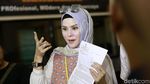 Resmi Cerai, Angel Lelga Setia Temani Fiki Alman di Polres