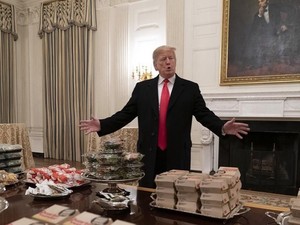 Dari Kicauan Hamberder, Begini Suasana Pesta Junk Food di Gedung Putih