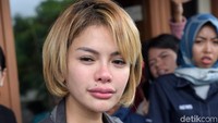 Ia hanya sedih karena diungkit masa lalunya itu. Pool/Noel/detikFoto.
