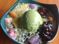 Di Sini Ada Cheese Tart hingga Croissant Mini Isi Matcha yang Legit Harum