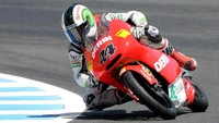 Pol Espargaro pada 2009 masih membalap di kelas 125cc untuk tim Derbi Racing. Di 2019, ia akan membalap untuk tim pabrikan KTM. (Foto: Kiyoshi Ota/Getty Images)