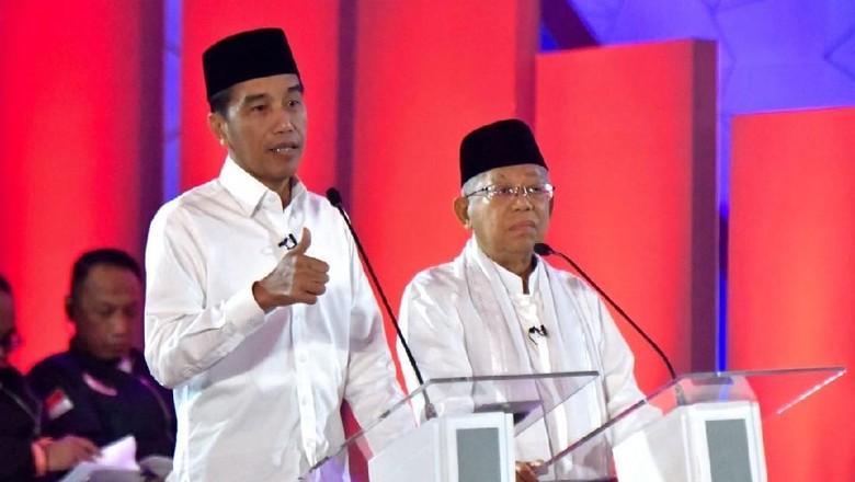 Jokowi Dilaporkan ke Bawaslu soal Caleg Eks Koruptor Diteken Prabowo Jokowi Dilaporkan ke Bawaslu soal Caleg Eks Koruptor Diteken Prabowo