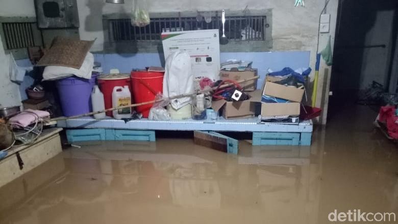 Banjir Bandang Terjang Solok Selatan Sumbar Banjir Bandang Terjang Solok Selatan Sumbar