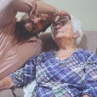 Aku sayang tempat di mana dan bagaimana aku dibesarkan karena kedua tempat tersebut (Iowa dan Hawaii) adalah akar dari keluarga, ujar Jason Momoa, seperti dikutip dari Bored Panda. Foto: Youtube/@jasonmomoa