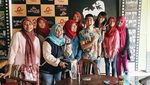 Kompak! Gaya Kece Kulineran Vadi Akbar dan Vidi Aldiano di Jepang