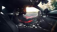 Toyota Supra terbaru ini pun memiliki jiwa sporty yang kental sebab wheelbase, tapak, dan pusat gravitasi sangat tepat sehingga mencapai kinerja yang optimal sebagaimana mobil sport murni. Istimewa/Dok. Toyota.