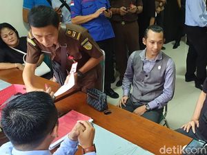 Hanya 45 Menit di Kejari Surabaya, Dhani: Wis Rek, Aku Luwe