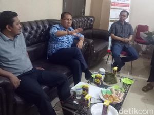 Walkot Makassar Datangi Panwaslu Bahas Cuti Kampanye