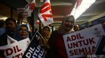 Melihat Aksi Pendukung di Debat Capres Perdana