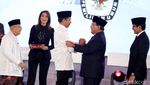 Adem Bener, Lihat Kedua Paslon Capres Cawapres Berpelukan