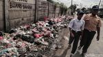 Jorok! Tumpukan Sampah di Depan Tulisan Dilarang Buang Sampah