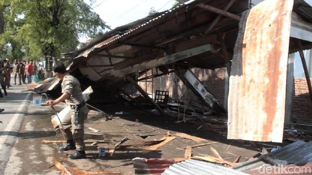 Penertiban kios PKL di Banda Aceh