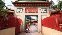 iVhara Dharma Bakti di Jalan Kemanggisan III, Petak 9 (Randy/detikTravel)