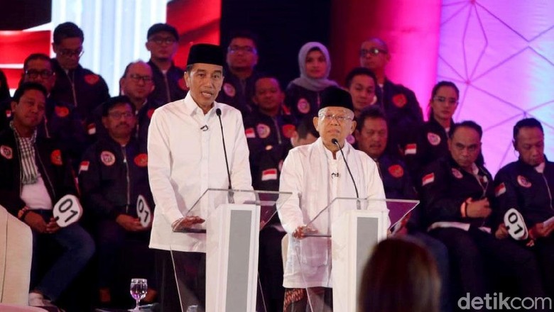 Tanggapi Prabowo, Jokowi Singgung Hoax Ratna Sarumpaet Tanggapi Prabowo, Jokowi Singgung Hoax Ratna Sarumpaet