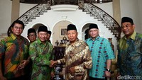 Humphrey Djemat bersama jajaran pengurus PPP Muktamar Jakarta disambut oleh Hamzah Haz, Jakarta, Kamis (17/1/2019).
