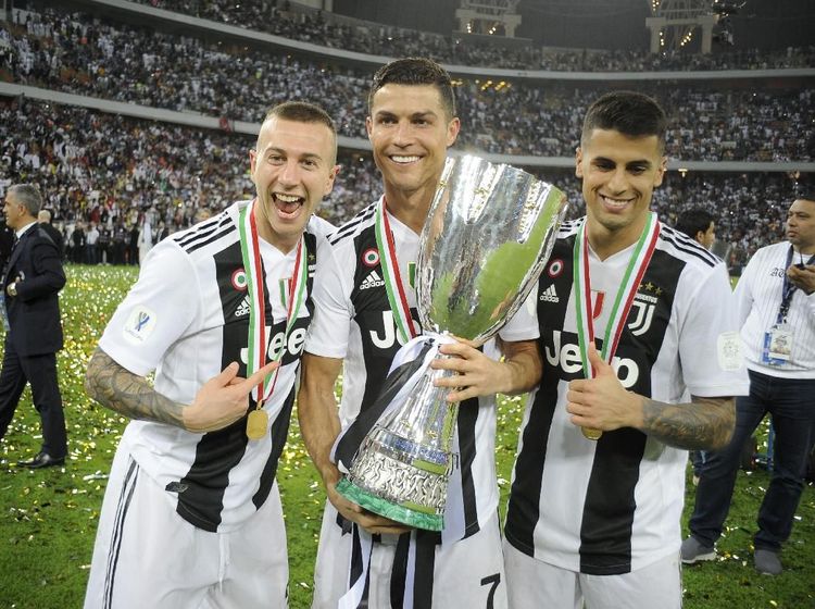 Juventus Raja Piala Super Italia