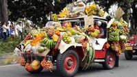 Semakin menarik tampilan Jeep maka semakin banyak orang yang ingin berpose di depannya. Ini juga jadi ajang berkumpulnya fotografer dari seluruh dunia. Foto: Istimewa