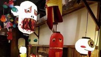 Di sini, setiap hantu diberikan keterangan asal-usulnya. Belajar tapi ngeri juga ya.. (Ghost Museum/Facebook)