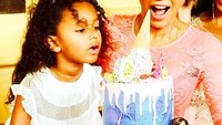 Pemilik nama lengkap Melanie Brown ini sebenarnya sudah membina rumah tangga dengan sang mantan suami,  Stephen Belafonte selama 10 tahun. Dari pernikahan mereka, Mel B dikaruniai seorang putri bernama Madison Brown Belafonte. Foto: Instagram officialmelb