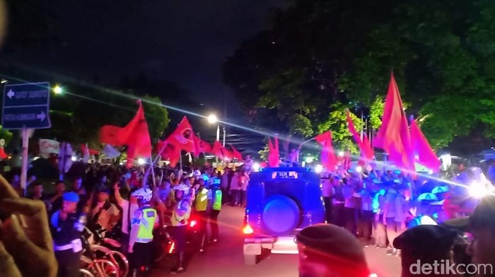 Nobar Debat di Lapangan Bidakara Usai, Pendukung Paslon Bubar