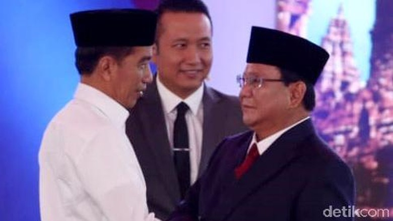 Real Count KPU 34%: Jokowi-Amin 56,11% Prabowo-Sandi 43,89% Real Count KPU 34%: Jokowi-Amin 56,11% Prabowo-Sandi 43,89%
