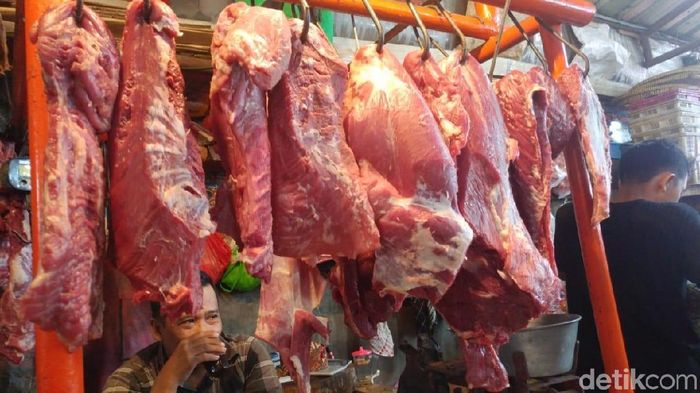 Pedagang Daging Sapi di Kebayoran Lama Foto: Saifan Zaking Pedagang Daging Sapi di Kebayoran Lama Foto: Saifan Zaking