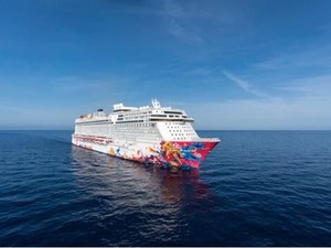 Serunya Liburan di Atas Kapal Pesiar Mewah Genting Dream