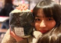 Wouw, Gerai Ini Jual Onigiri Jumbo Seberat 1 Kilogram!