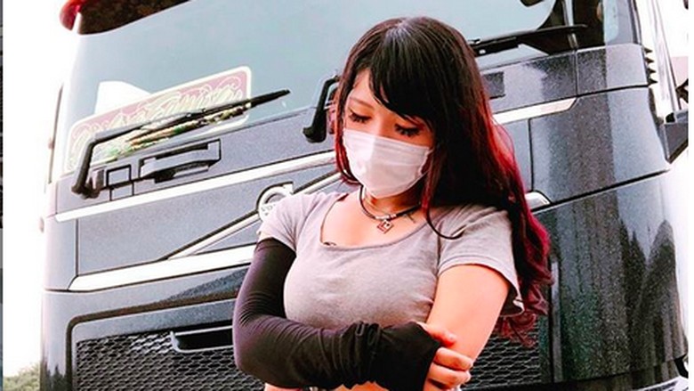 Amboi, Sopir Truk Paling Cantik di Jepang