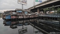 Jumlah tersebut menurun 280 ribu jiwa dibandingkan dengan total penduduk miskin per Maret 2018 yang mencapai 25,95 juta jiwa.