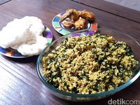  Nasi  Goreng  Daun  Mengkudu  Kuliner Betawi yang Nikmat dan 