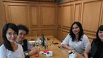 Ira Koesno, Moderator Debat Capres yang Doyan Ngopi dan Kulineran Bareng Teman