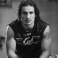 Cita-cita besar Biaggio adalah terjun ke dunia perfilman. Aku belajar perfilman. Sejujurnya, mimpiku adalah mendirikan perusahaan produksi film sendiri bersama adikku, Nico, kata Biaggio kepada Vogue Hommes. Foto: Instagram/@biaggioaliwalsh