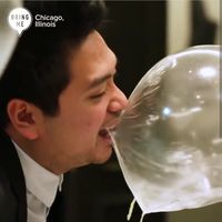 Ajaib! Dessert Balon Tiup Ini Bisa Terbang dan Dimakan