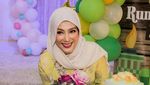 Eksis di Instagram, Ini Momen Kulineran Seru ala Erra Fazira