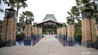 Pintu masuk area pemberkatan pernikahan Edric Tjandra dan Venny di Eternity Chapel, Nusa Dua.