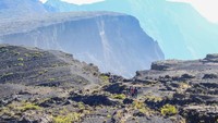 Ini adalah gunung api yang penting dalam garis cincin api dengan ekosistem alam yang luar biasa. Letusan dahsyat Gunung Tambora di tahun 1815 mengubah iklim di Eropa dan menghilangkan musim panas di sana (Pradikta Kusuma/dTraveler)
