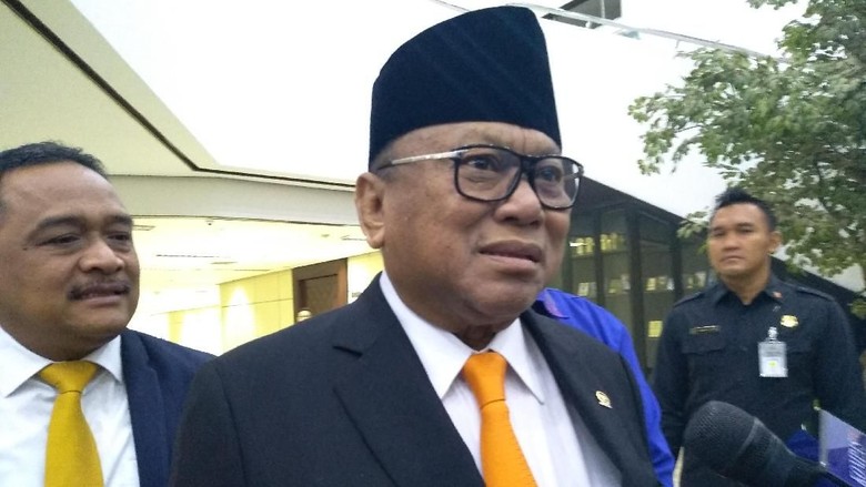Diberi Tenggat oleh KPU soal Hanura, OSO: Siapa yang Mau Mundur? Diberi Tenggat oleh KPU soal Hanura, OSO: Siapa yang Mau Mundur?