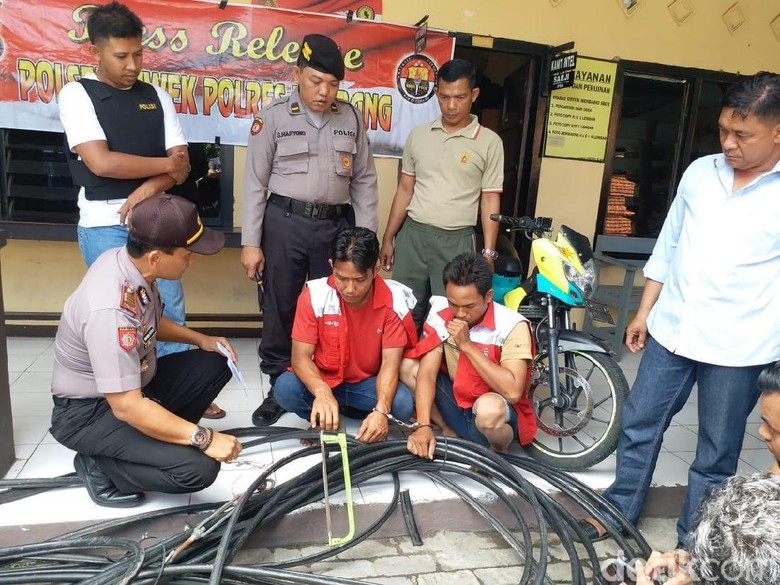 2 Karyawan Indihome Pencuri Kabel Telepon Dibekuk 2 Karyawan Indihome Pencuri Kabel Telepon Dibekuk