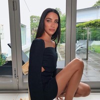 Sangat menyenangkan mereka membandingkanku dengan dia. Aku pikir kesamaan kami hanya sampai sama-sama orang Lebanon dan punya latar belakang hukum, tapi aku tidak pernah mempraktekkan hukum, ungkap Jessica. Foto: Instagram @jessicakahawaty