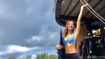 Foto: Maria Selena dan Pesona Pantai Cantik Indonesia