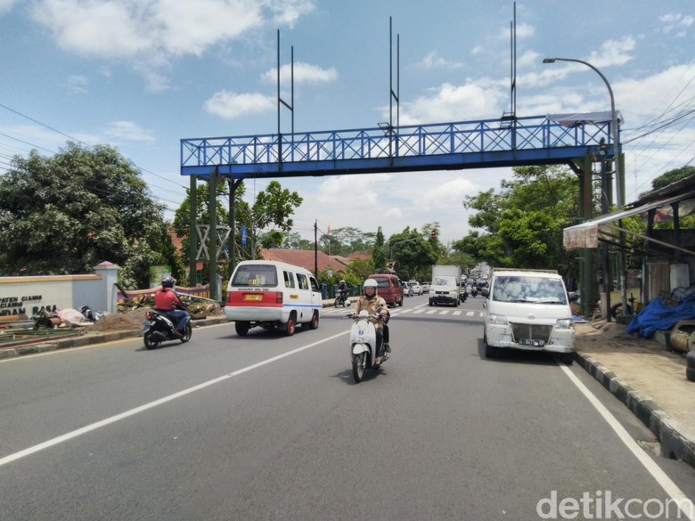 Ciamis Bangun JPO Pertama di Jalan Nasional Ciamis Bangun JPO Pertama di Jalan Nasional