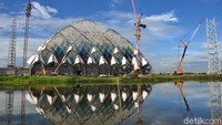 Pemprov Jabar tahun ini menyiapkan anggaran Rp 90 miliar untuk melanjutkan pembangunan masjid tersebut. Dana itu akan digunakan untuk memasang plafon, listrik dan pengerjaan lainnya.
