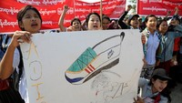 Menurut beberapa produsen, perubahan kebijakan pemerintah yang sering terjadi seperti kenaikan upah minimun membuat pabrik sulit bernafas. REUTERS/Ann Wang.