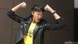 Si Cantik Kelly Tandiono yang Lebih Pilih Sehat Dibanding Punya Uang Banyak